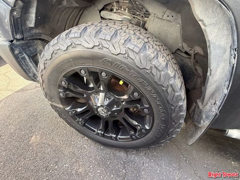 Used 2016 Toyota Tundra SR5 w/ TRD Off Road Package image 7