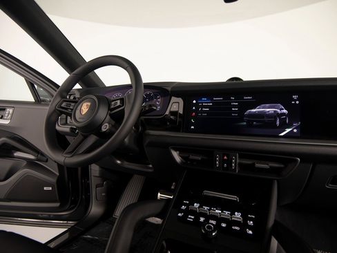 New 2026 Porsche Cayenne S image 28