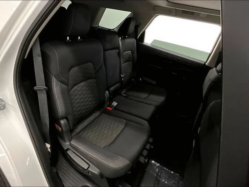Used 2024 Nissan Pathfinder SV AWD/4WD image 26