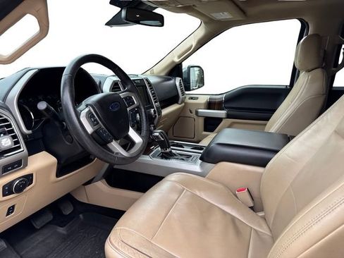 Used 2015 Ford F150 Lariat w/ Equipment Group 502A Luxury AWD/4WD image 7