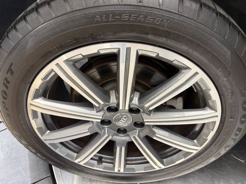 Used 2018 Audi Q7 3.0T Premium Plus AWD/4WD image 26