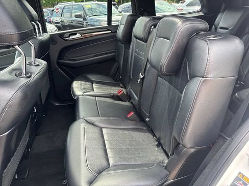 Used 2018 Mercedes-Benz GLS 450 4MATIC image 34