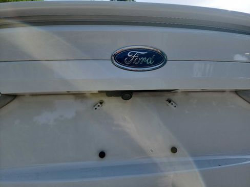 Used 2019 Ford Fusion Titanium image 9