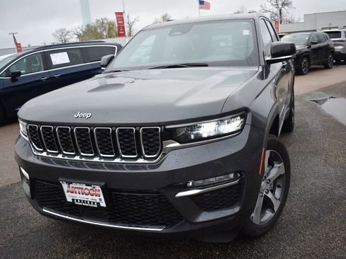 New 2024 Jeep Grand Cherokee Limited 4xe w/ Trailer Tow Package AWD/4WD image 12