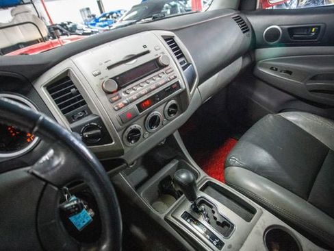 Used 2005 Toyota Tacoma Double 128 Automatic 4WD image 7