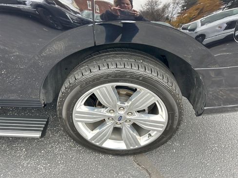 Used 2022 Ford Expedition Platinum image 36