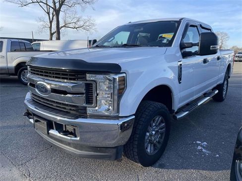 Used 2018 Ford F250 XLT image 3