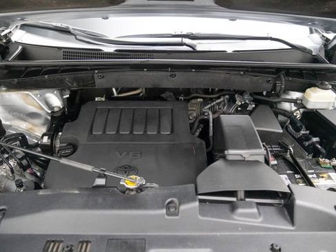 Used 2015 Toyota Highlander Limited image 10