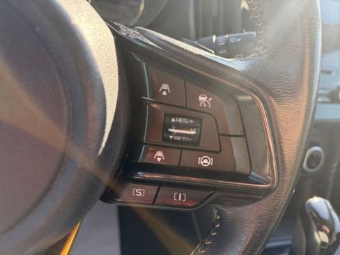 Used 2021 Subaru Crosstrek 2.5i Sport w/ Moonroof Package image 18