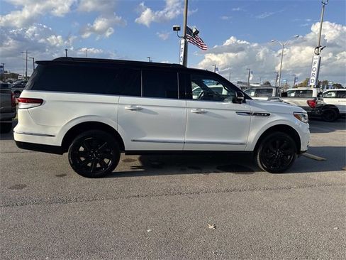 Used 2023 Lincoln Navigator L Black Label image 4