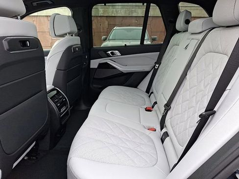 Used 2026 BMW X5 xDrive40i w/ Climate Comfort Package AWD/4WD image 5