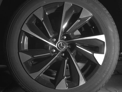 Used 2025 MAZDA CX-50 2.5 Hybrid w/ Premium Plus Pkg image 14