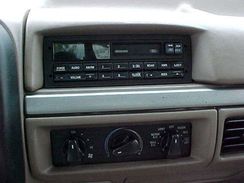 Used 1994 Ford F150 XL RWD image 21