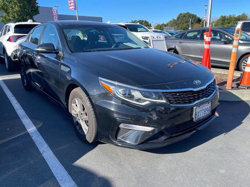 Used 2019 Kia Optima LX FWD image 1