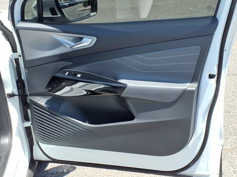 Certified 2023 Volkswagen ID.4 S RWD image 15