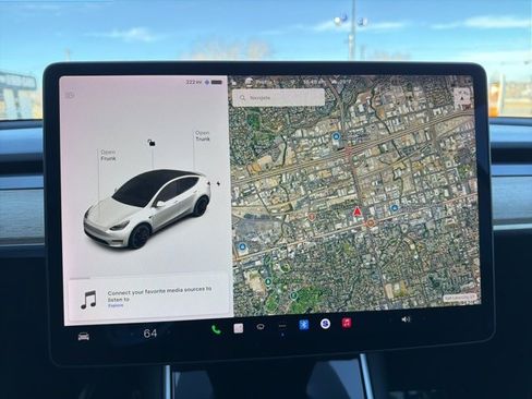 Used 2020 Tesla Model Y Performance image 24