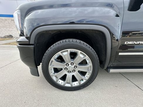 Used 2017 GMC Sierra 1500 Denali w/ Denali Ultimate Package image 32