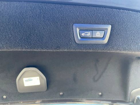 Used 2018 BMW 740i RWD image 16