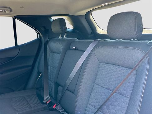 Used 2020 Chevrolet Equinox LT image 23