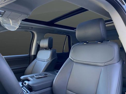 New 2026 Ford Expedition Max Active image 7