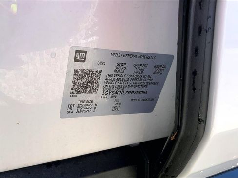 Certified 2024 Cadillac Escalade Sport w/ LPO, ONYX Package AWD/4WD image 33