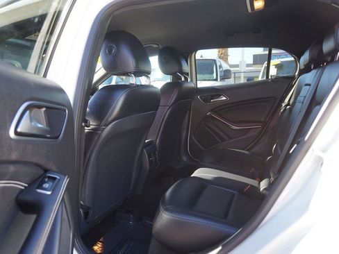 Used 2016 Mercedes-Benz GLA 250 image 18