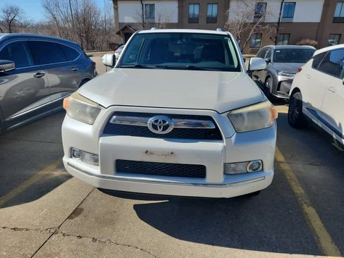 Used 2010 Toyota 4Runner SR5 image 2