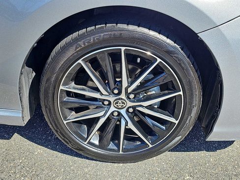Used 2024 Toyota Camry SE FWD image 8
