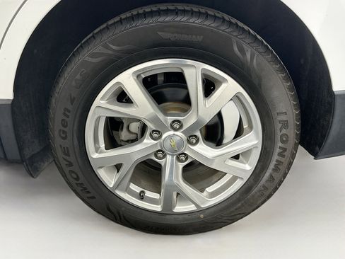 Used 2020 Chevrolet Equinox LT image 11