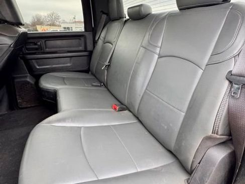 Used 2022 RAM 2500 Tradesman w/ Chrome Appearance Group AWD/4WD image 11