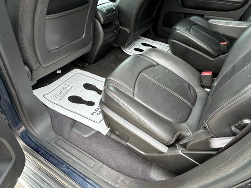 Used 2012 Chevrolet Traverse LT w/ LPO, 'HIT The Road' Package AWD/4WD image 9