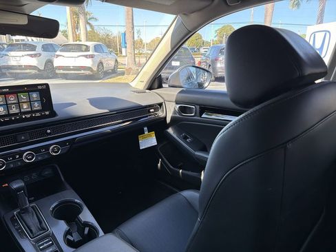 Certified 2024 Honda Civic Touring image 11