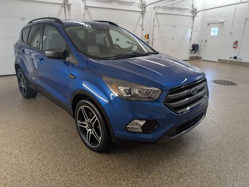 Used 2019 Ford Escape SEL w/ SEL Sport Appearance Package AWD/4WD image 5