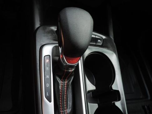 Used 2024 Chevrolet Trax RS w/ Sunroof Package image 28