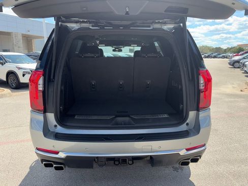 Used 2025 GMC Yukon Denali AWD/4WD image 29