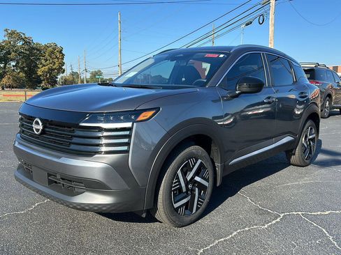 New 2026 Nissan Kicks SV w/ SV Premium Package image 1