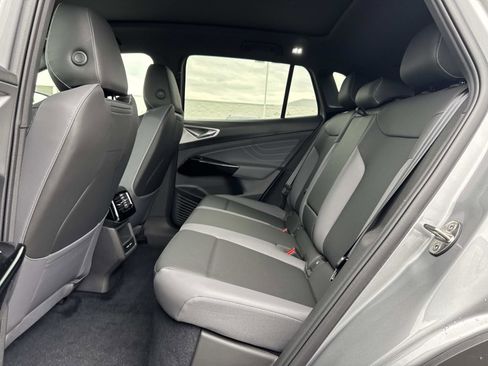 New 2025 Volkswagen ID.4 Pro S image 25