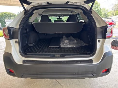 Used 2024 Subaru Outback Onyx Edition image 31