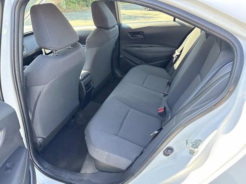 Used 2022 Toyota Corolla LE FWD image 16