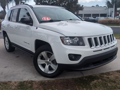 Used 2016 Jeep Compass Sport w/ Power Value Group image 2
