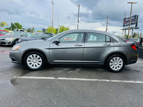 Used 2012 Chrysler 200 LX FWD image 8