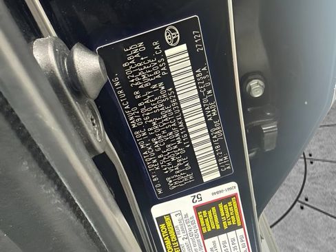 Used 2020 Toyota Camry SE FWD image 18