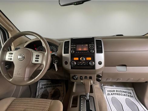 Used 2013 Nissan Frontier SV w/ SV Value Truck Pkg image 9