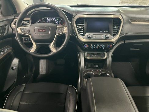 Certified 2023 GMC Acadia Denali w/ Denali Ultimate Package AWD/4WD image 11