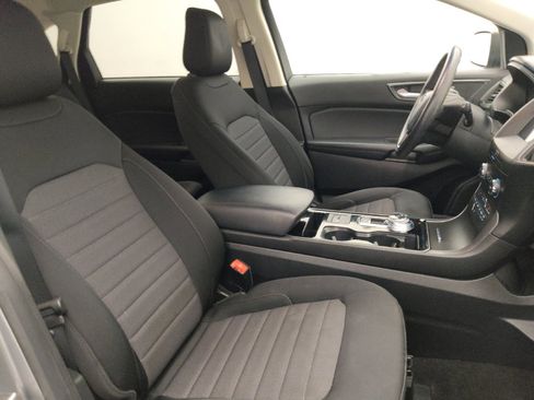 Used 2020 Ford Edge SE FWD image 21