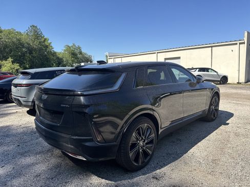 Used 2025 Cadillac Lyriq Sport w/ Nappa Leather Package AWD/4WD image 3