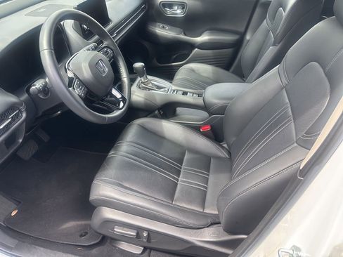 Used 2023 Honda HR-V EX-L image 3
