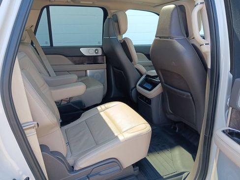 Used 2023 Lincoln Navigator L Reserve AWD/4WD image 35