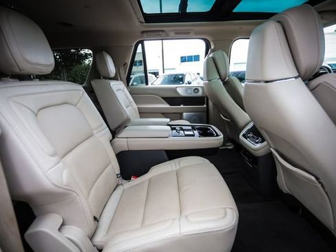 Used 2018 Lincoln Navigator L Reserve w/ Technology Package AWD/4WD image 58