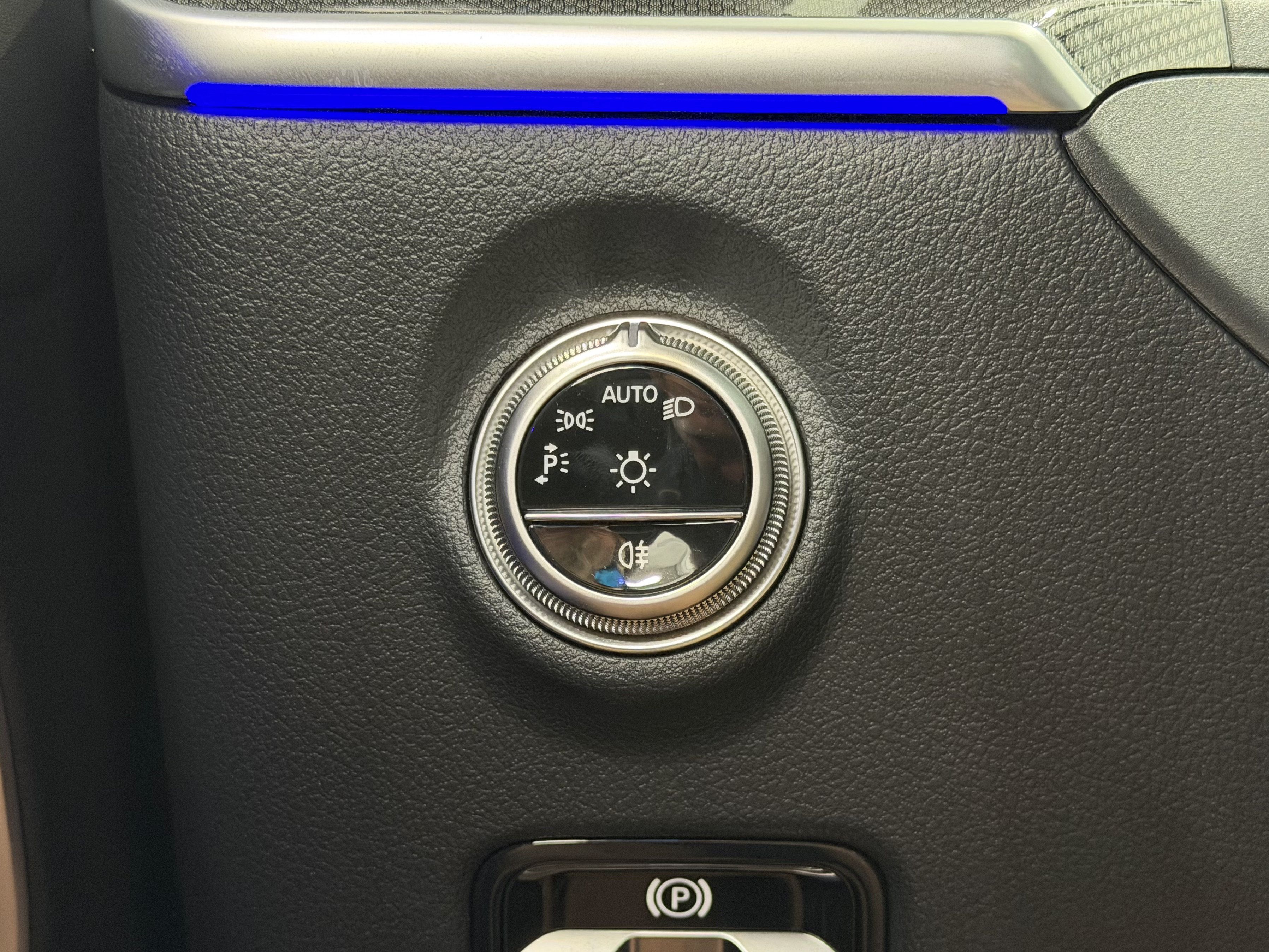 Used 2025 Mercedes-Benz CLE 450 4MATIC Coupe image 43